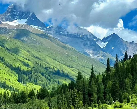 3-Day Sichuan Loop Tour: Mount Gongga, Tibetan Villages & Stargazing | WLTAgency